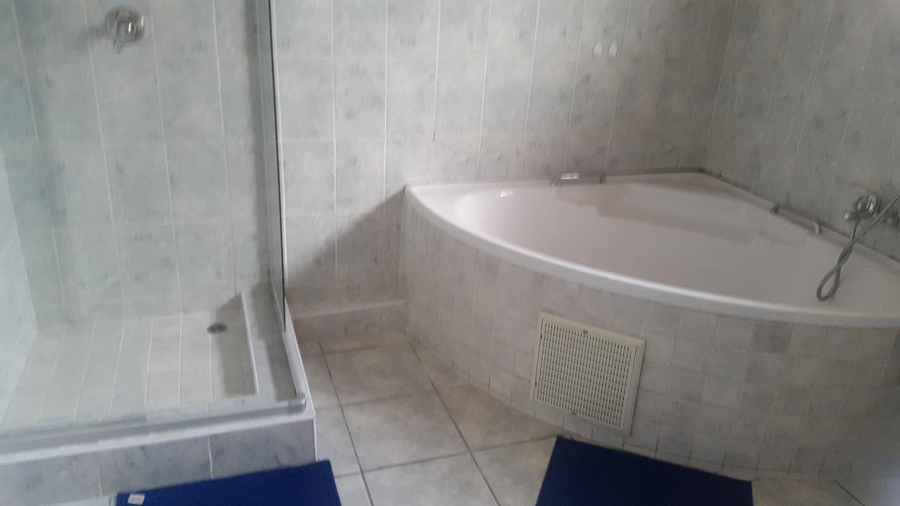 Tintech Bed & Breakfast Франсістаун Екстер'єр фото